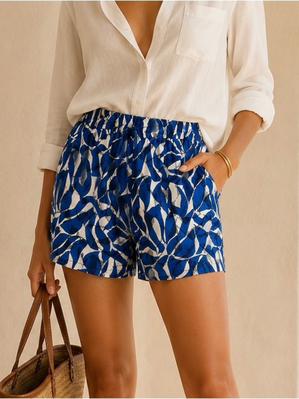Nine West Blue and White Leaf-Print Elastic Waist Shorts